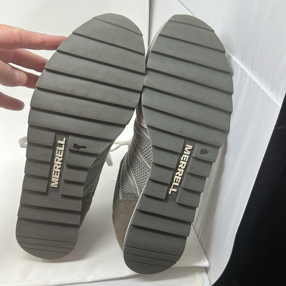 Merrell Size 15 - Picture 7 of 8